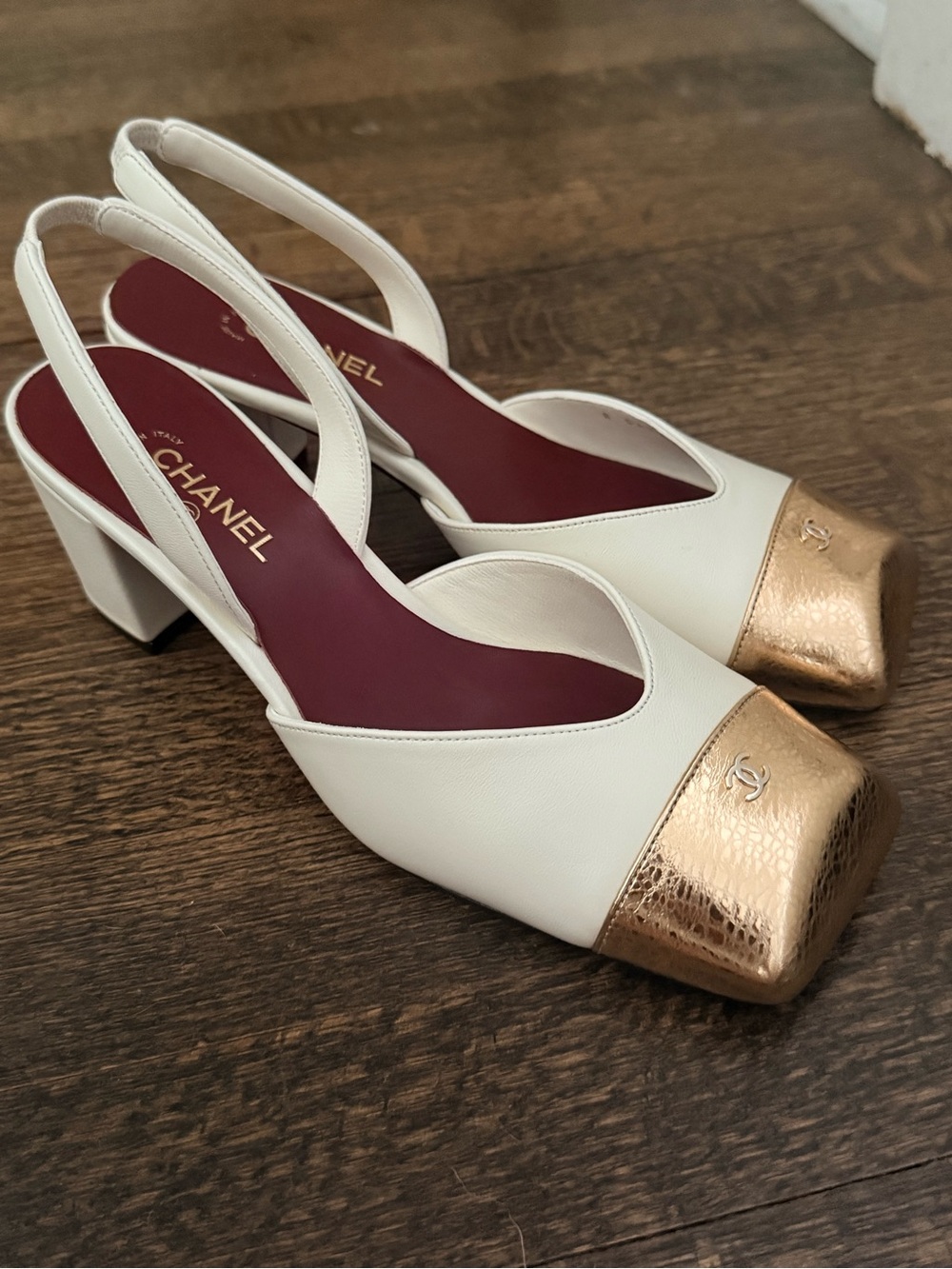 Cream Leather Slingback Pumps Gold Cap Toe sz 35 Matthieu Blazy